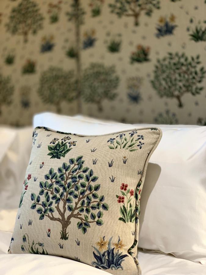 The Ghillie Bed & Breakfast Melrose Bagian luar foto